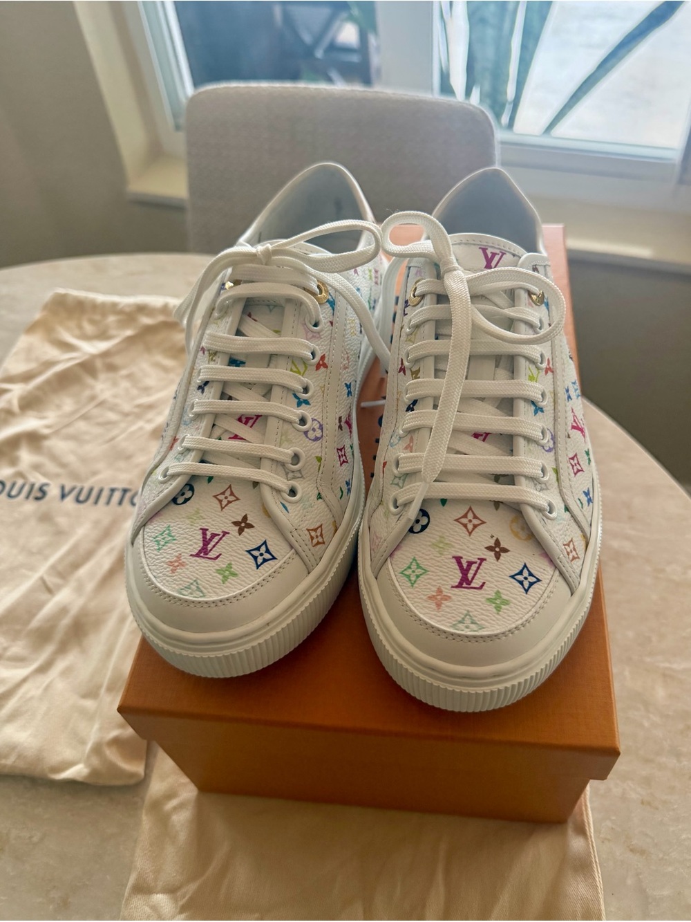 Louis Vuitton White Multicolor Monogram Low-Top Sneakers - Picture 2 of 8